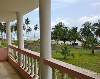 Afiki Resort Elmina Kültér fotó